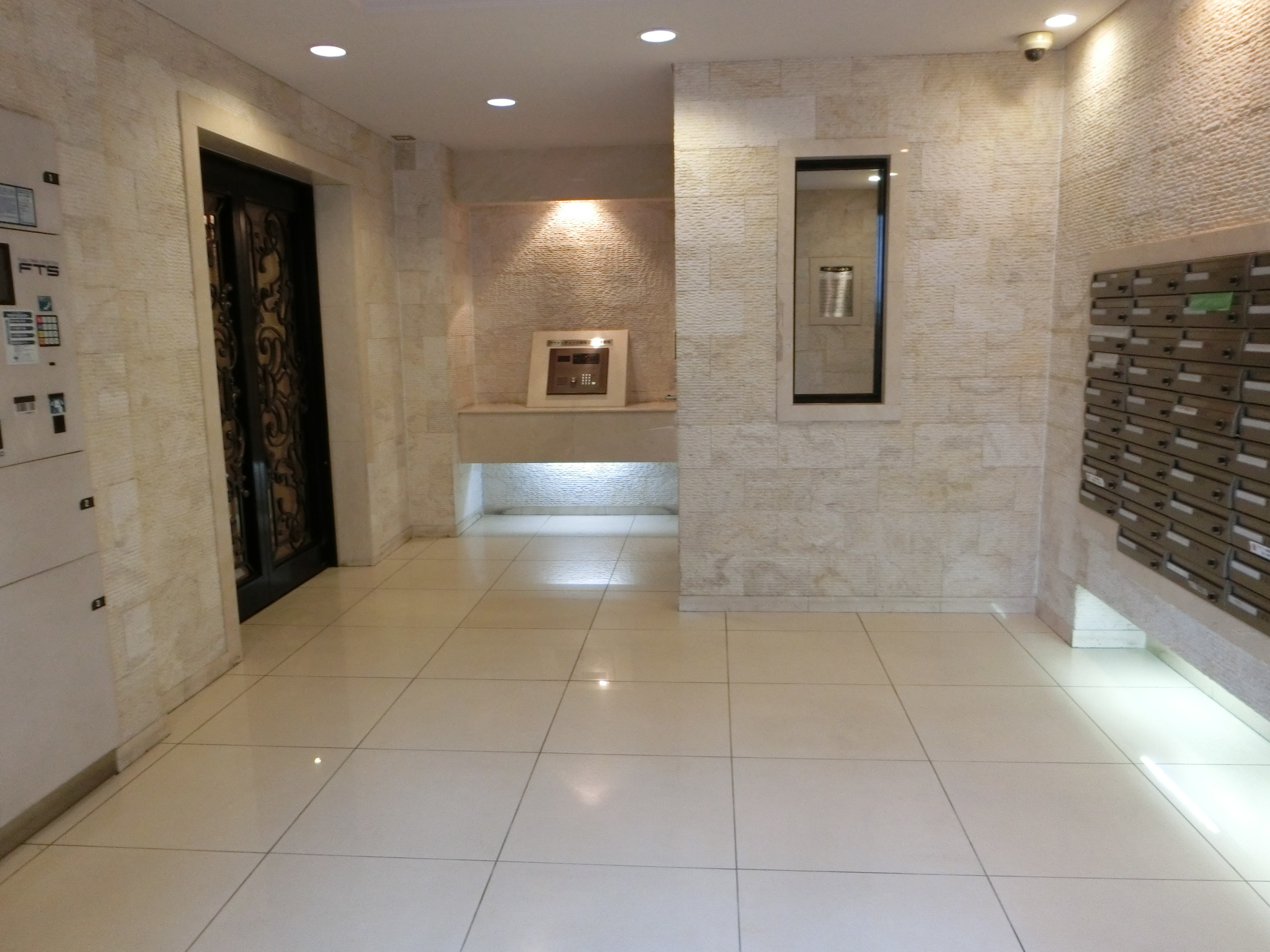 アヴァンティーク銀座２丁目参番館 CIMG2360