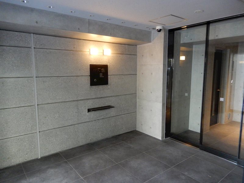 ZOOM東神田 エントランス