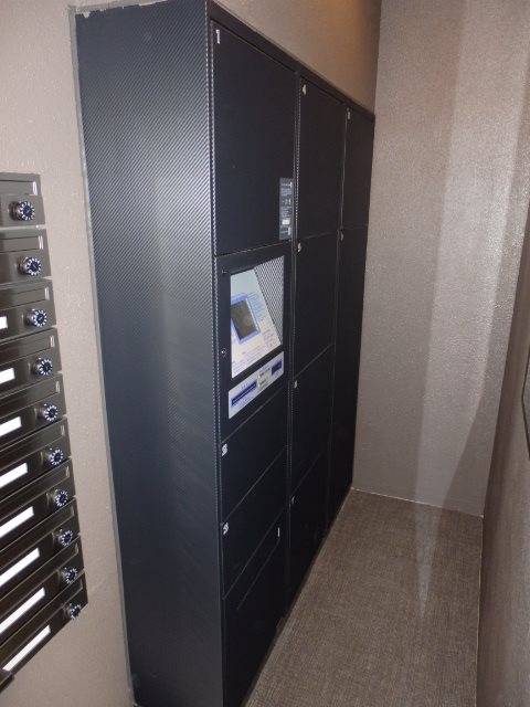 ZOOM九段下 エントランス