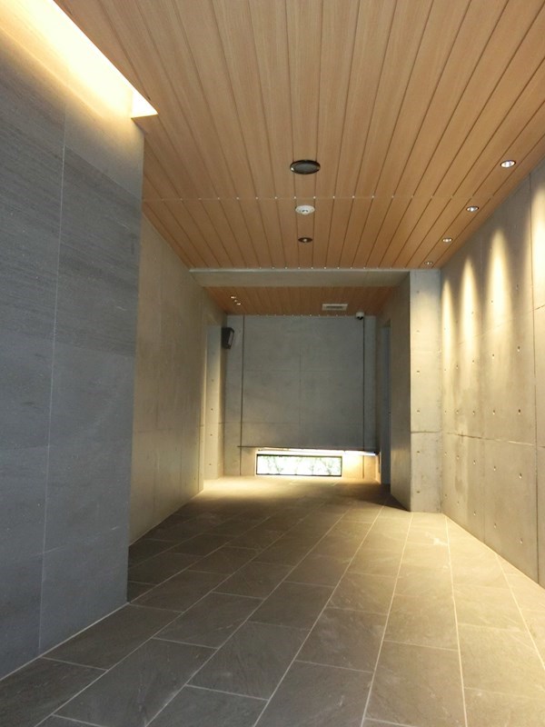 ZOOM秋葉原EAST エントランス