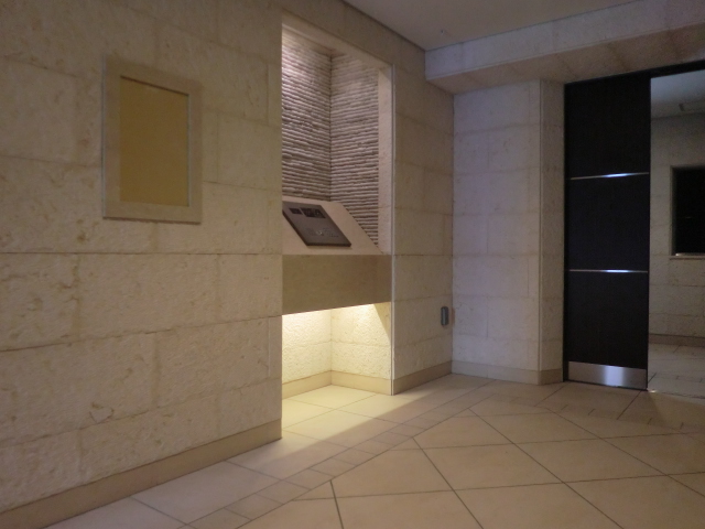 フェニックス池袋参番館 エントランス②