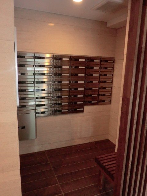 フェニシア三軒茶屋 エントランス