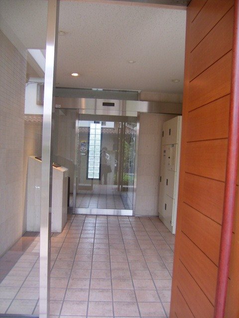 上連雀テラス エントランス